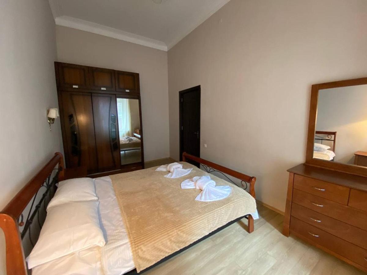 Beridze Apartment Tbilisi ภายนอก รูปภาพ