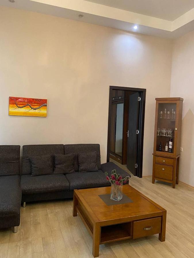 Beridze Apartment Tbilisi ภายนอก รูปภาพ